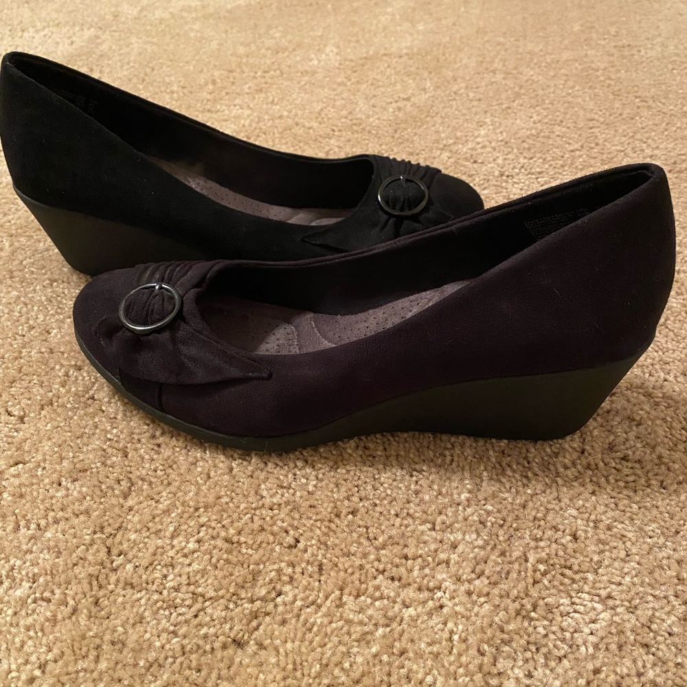 Size 11 Dexflex Comfort black wedge heel